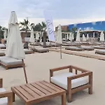 67 & 16 Rainbow Complex ساني بيتش