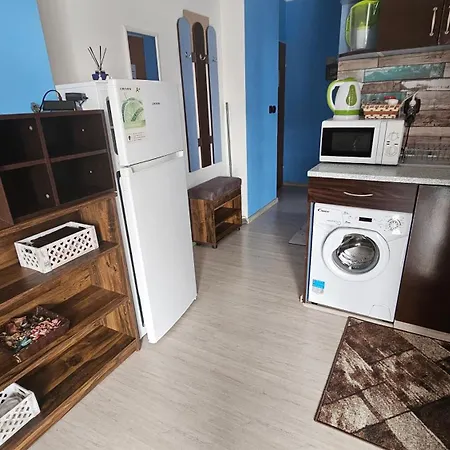 67 & 16 Rainbow Complex Апартаменты *