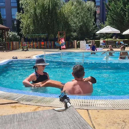 67 & 16 Rainbow Complex