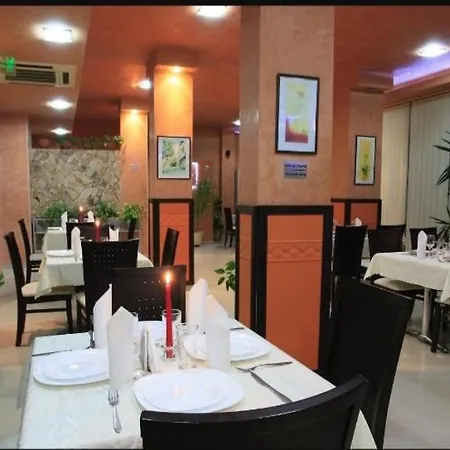 דירה 67 & 16 Rainbow Complex סאני ביץ'