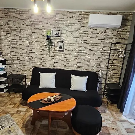 67 & 16 Rainbow Complex Appartement