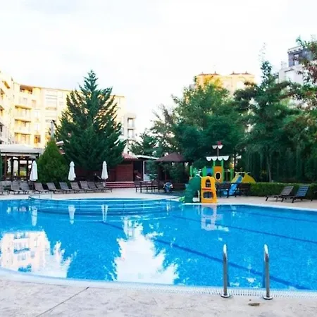 67 & 16 Rainbow Complex Appartement *