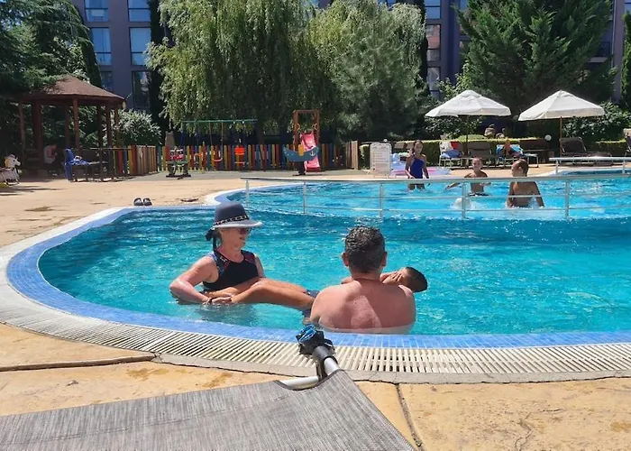 67 & 16 Rainbow Complex