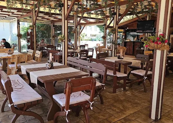 アパート 67 & 16 Rainbow Complex *