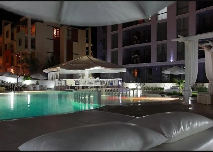 アパート 67 & 16 Rainbow Complex サニービーチ