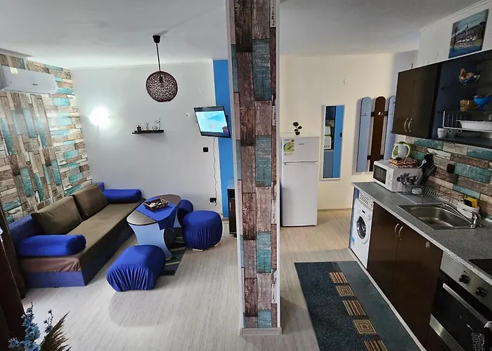 67 & 16 Rainbow Complex サニービーチ